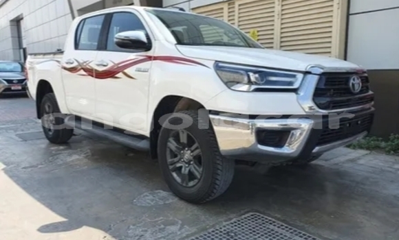 Acheter Occasion Voiture Toyota Hilux Blanc à Luanda, Province de Luanda Acheter Occasion Voiture Toyota Hilux Blanc à Luanda, Province de Luanda