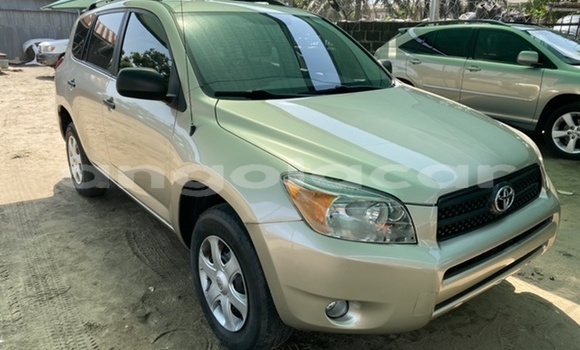Buy Used Toyota RAV4 Silver Car in Luanda in Luanda Province Buy Used Toyota RAV4 Silver Car in Luanda in Luanda Province