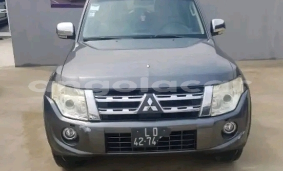 Comprar Usado Mitsubishi Pajero Prata Carro em Luanda em Luanda Province