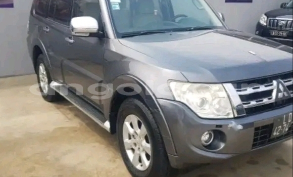 Buy Used Mitsubishi Pajero Silver Car in Luanda in Luanda Province Buy Used Mitsubishi Pajero Silver Car in Luanda in Luanda Province