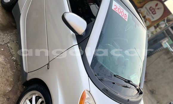 Comprar Usado Smart ForFour Branco Carro em Luanda em Luanda Province