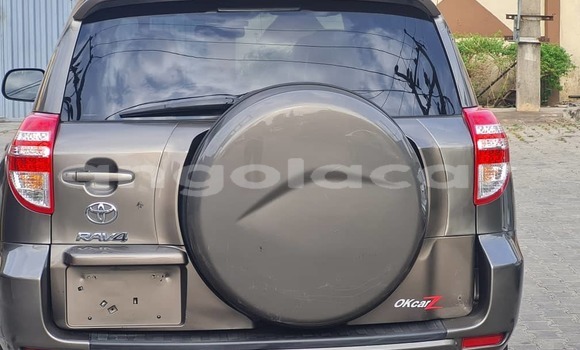 Acheter Occasion Voiture Toyota RAV4 Gris à Luanda, Province de Luanda Acheter Occasion Voiture Toyota RAV4 Gris à Luanda, Province de Luanda