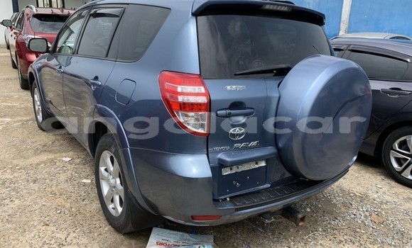 Comprar Usado Toyota RAV4 Azul Carro em Luanda em Luanda Province Comprar Usado Toyota RAV4 Azul Carro em Luanda em Luanda Province