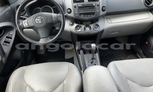 Comprar Usado Toyota RAV4 Azul Carro em Luanda em Luanda Province Comprar Usado Toyota RAV4 Azul Carro em Luanda em Luanda Province