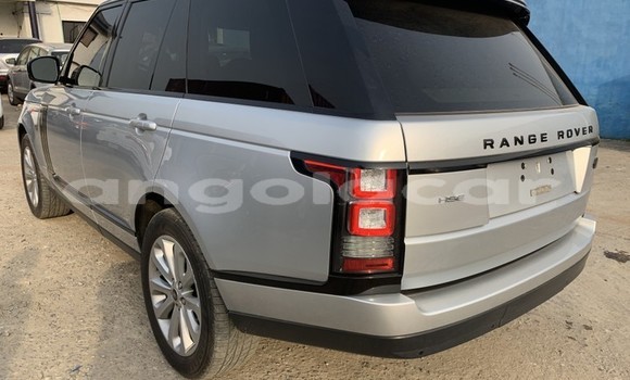 Acheter Occasion Voiture Land Rover Range Rover Vogue Gris à Luanda, Province de Luanda Acheter Occasion Voiture Land Rover Range Rover Vogue Gris à Luanda, Province de Luanda