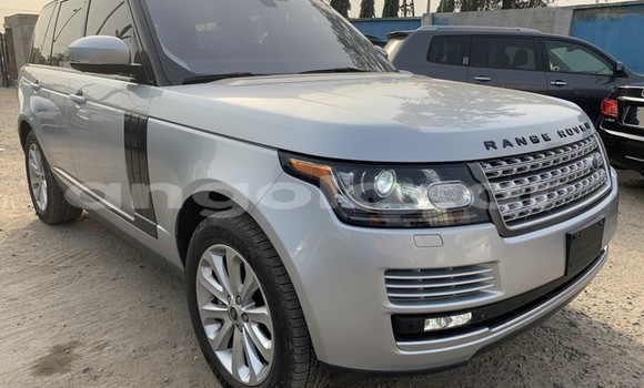 Acheter Occasion Voiture Land Rover Range Rover Vogue Gris à Luanda, Province de Luanda Acheter Occasion Voiture Land Rover Range Rover Vogue Gris à Luanda, Province de Luanda