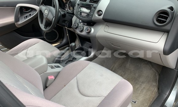 Comprar Usado Toyota RAV4 Prata Carro em Luanda em Luanda Province Comprar Usado Toyota RAV4 Prata Carro em Luanda em Luanda Province