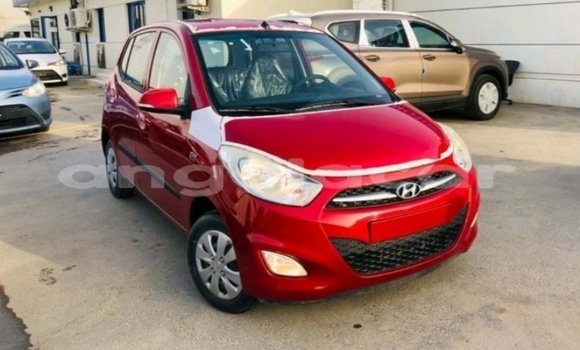 Comprar Usado Hyundai i10 Vermelho Carro em Luanda em Luanda Province