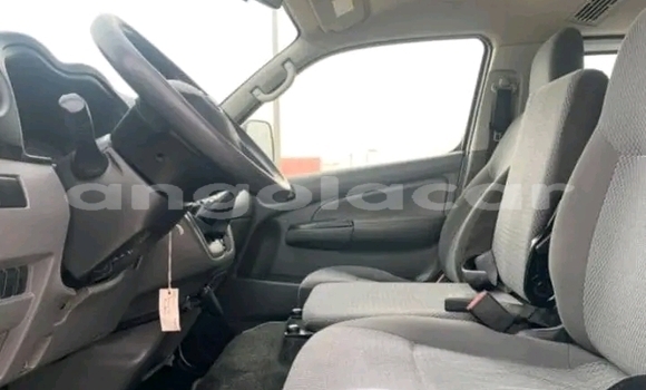Acheter Occasion Voiture Nissan Urvan Blanc à Luanda, Province de Luanda Acheter Occasion Voiture Nissan Urvan Blanc à Luanda, Province de Luanda