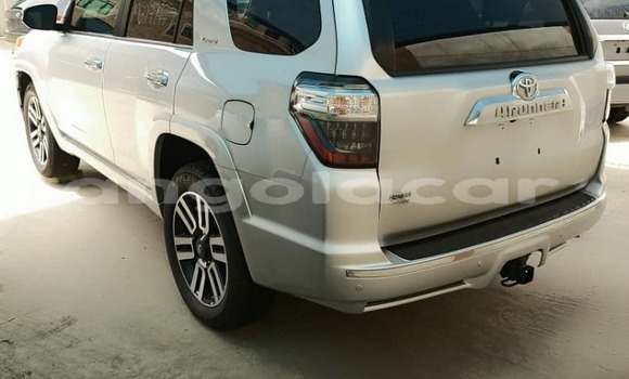 Acheter Occasion Voiture Toyota 4Runner Blanc à Luanda, Province de Luanda Acheter Occasion Voiture Toyota 4Runner Blanc à Luanda, Province de Luanda