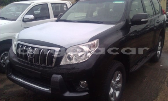 Acheter Occasion Voiture Toyota Land Cruiser Prado Noir à Luanda, Province de Luanda Acheter Occasion Voiture Toyota Land Cruiser Prado Noir à Luanda, Province de Luanda