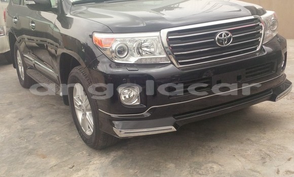 Buy Used Toyota Land Cruiser Black Car in Luanda in Luanda Province