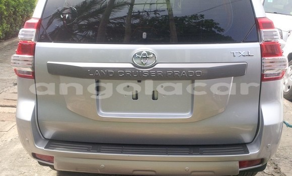 Acheter Occasion Voiture Toyota Land Cruiser Gris à Luanda, Province de Luanda Acheter Occasion Voiture Toyota Land Cruiser Gris à Luanda, Province de Luanda