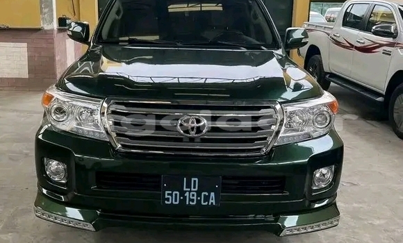 Comprar Usado Toyota Land Cruiser Outro Carro em Luanda em Luanda Province