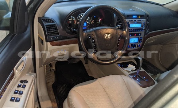 Buy Used Hyundai Santa Fe Other Car in Luanda in Luanda Province Buy Used Hyundai Santa Fe Other Car in Luanda in Luanda Province