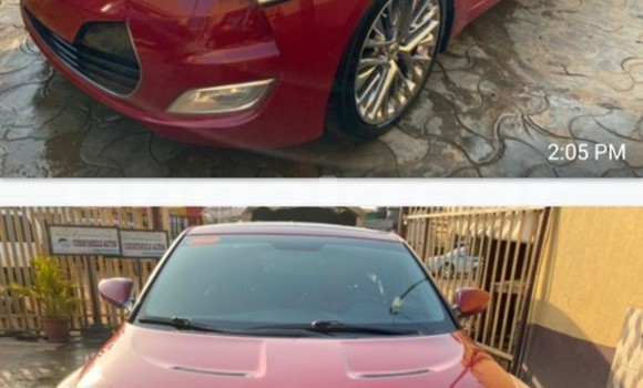 Buy Used Hyundai Veloster Red Car in Luanda in Luanda Province Buy Used Hyundai Veloster Red Car in Luanda in Luanda Province