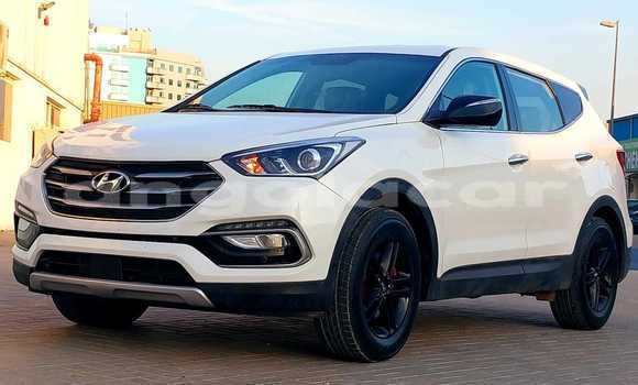 Buy Used Hyundai Santa Fe White Car in Luanda in Luanda Province Buy Used Hyundai Santa Fe White Car in Luanda in Luanda Province