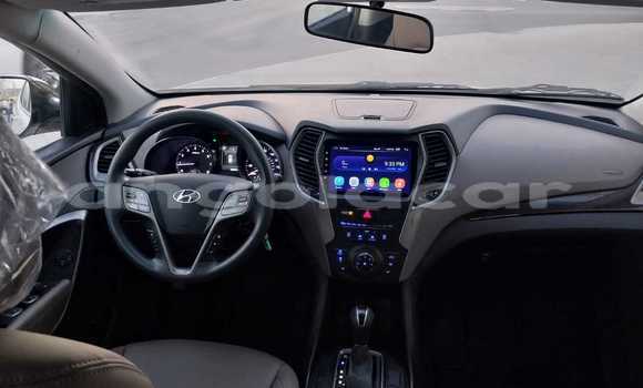 Buy Used Hyundai Santa Fe White Car in Luanda in Luanda Province Buy Used Hyundai Santa Fe White Car in Luanda in Luanda Province