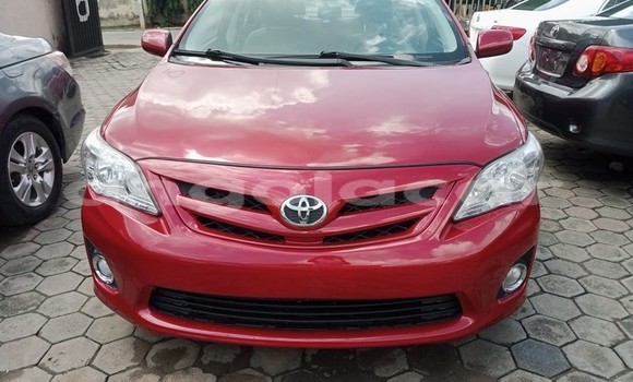 Acheter Occasion Voiture Toyota Corolla Rouge à Luanda, Province de Luanda