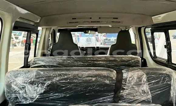 Acheter Occasion Voiture Toyota Hiace Blanc à Luanda, Province de Luanda Acheter Occasion Voiture Toyota Hiace Blanc à Luanda, Province de Luanda