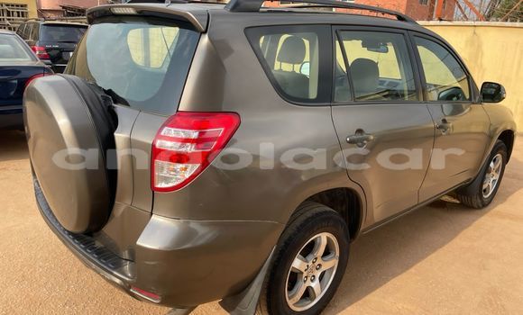 Comprar Usado Toyota RAV4 Prata Carro em Luanda em Luanda Province Comprar Usado Toyota RAV4 Prata Carro em Luanda em Luanda Province