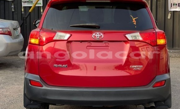 Comprar Usado Toyota RAV4 Vermelho Carro em Luanda em Luanda Province Comprar Usado Toyota RAV4 Vermelho Carro em Luanda em Luanda Province