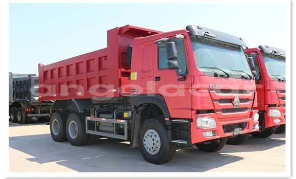 Comprar Usado Caterpillar 120 Vermelho Caminhão em Luanda em Luanda Province Comprar Usado Caterpillar 120 Vermelho Caminhão em Luanda em Luanda Province