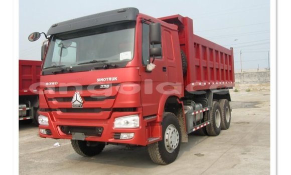 Comprar Usado Caterpillar 120 Vermelho Caminhão em Luanda em Luanda Province Comprar Usado Caterpillar 120 Vermelho Caminhão em Luanda em Luanda Province