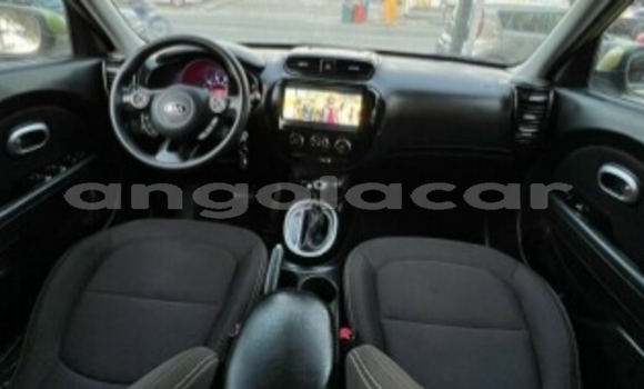 Acheter Occasion Voiture Kia Soul Vert à Luanda, Province de Luanda Acheter Occasion Voiture Kia Soul Vert à Luanda, Province de Luanda