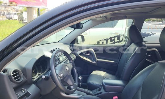 Acheter Occasion Voiture Toyota RAV4 Noir à Luanda, Province de Luanda Acheter Occasion Voiture Toyota RAV4 Noir à Luanda, Province de Luanda