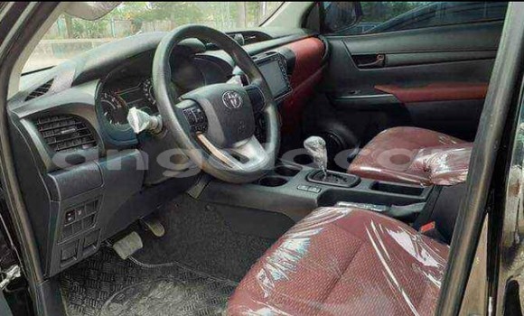 Comprar Usado Toyota Hilux Prata Carro em Luanda em Luanda Province Comprar Usado Toyota Hilux Prata Carro em Luanda em Luanda Province