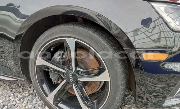 Acheter Occasion Voiture Audi A5 Noir à Luanda, Province de Luanda Acheter Occasion Voiture Audi A5 Noir à Luanda, Province de Luanda