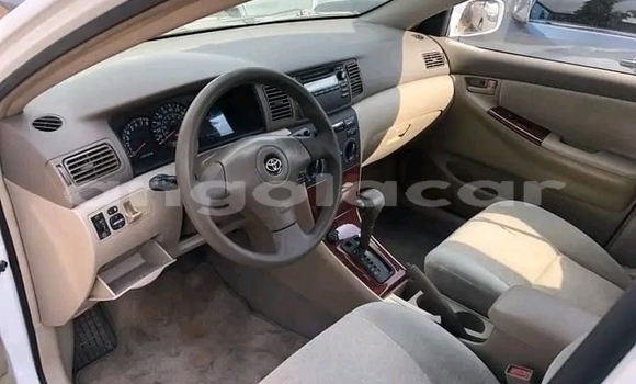 Acheter Occasion Voiture Toyota Corolla Blanc à Luanda, Province de Luanda Acheter Occasion Voiture Toyota Corolla Blanc à Luanda, Province de Luanda