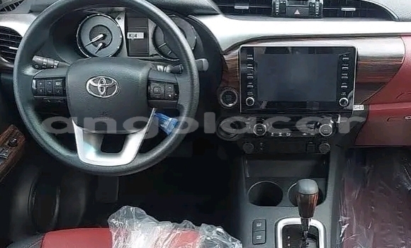 Buy New Toyota Hilux White Car in Luanda in Luanda Province Buy New Toyota Hilux White Car in Luanda in Luanda Province