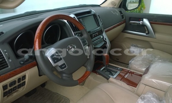 Buy Used Toyota Land Cruiser Black Car in Luanda in Luanda Province Buy Used Toyota Land Cruiser Black Car in Luanda in Luanda Province