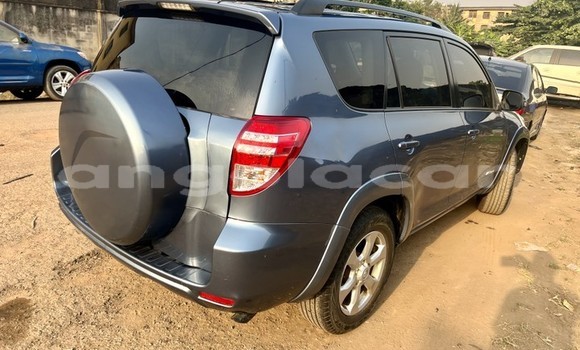 Acheter Occasion Voiture Toyota RAV4 Gris à Luanda, Province de Luanda Acheter Occasion Voiture Toyota RAV4 Gris à Luanda, Province de Luanda