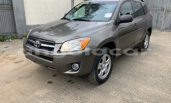 Buy Used Toyota RAV4 Silver Car in Luanda in Luanda Province