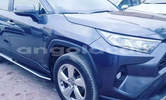 Comprar Usado Toyota RAV4 Outro Carro em Luanda em Luanda Province