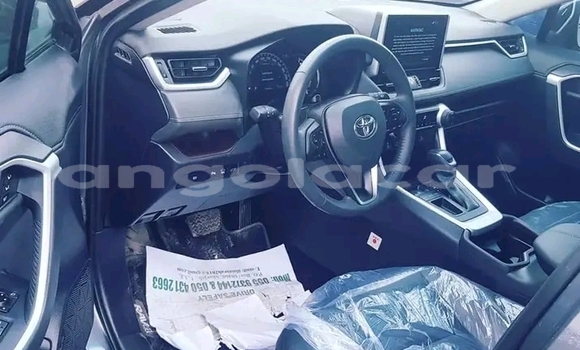 Comprar Usado Toyota RAV4 Outro Carro em Luanda em Luanda Province Comprar Usado Toyota RAV4 Outro Carro em Luanda em Luanda Province