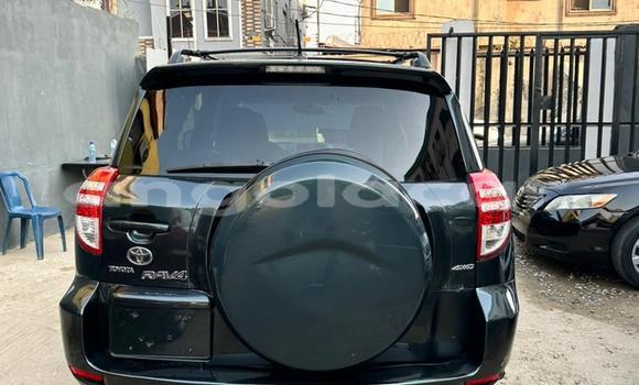 Acheter Occasion Voiture Toyota RAV4 Noir à Luanda, Province de Luanda Acheter Occasion Voiture Toyota RAV4 Noir à Luanda, Province de Luanda