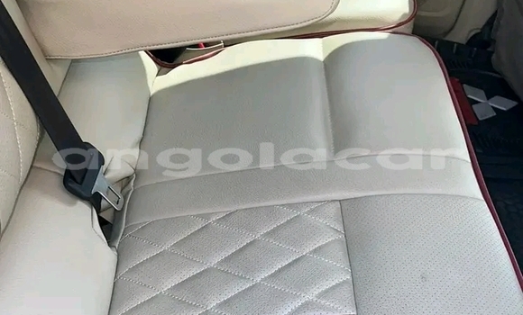 Buy Used Mitsubishi Pajero White Car in Luanda in Luanda Province Buy Used Mitsubishi Pajero White Car in Luanda in Luanda Province