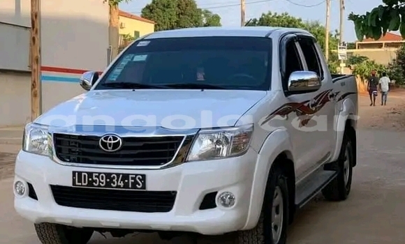 Buy Used Toyota Hilux White Car in Luanda in Luanda Province Buy Used Toyota Hilux White Car in Luanda in Luanda Province