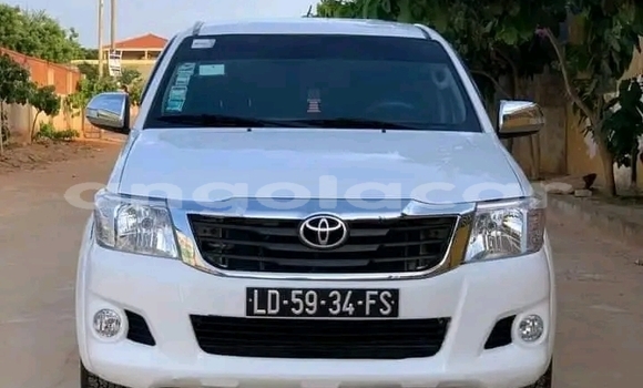 Comprar Usado Toyota Hilux Branco Carro em Luanda em Luanda Province Comprar Usado Toyota Hilux Branco Carro em Luanda em Luanda Province