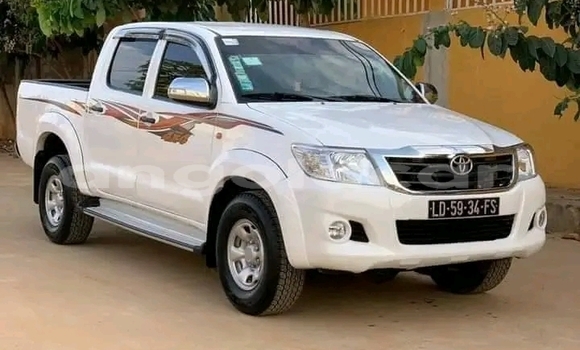 Comprar Usado Toyota Hilux Branco Carro em Luanda em Luanda Province Comprar Usado Toyota Hilux Branco Carro em Luanda em Luanda Province