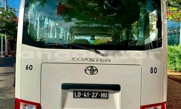 Comprar Usado Toyota Coaster Branco Carro em Luanda em Luanda Province Comprar Usado Toyota Coaster Branco Carro em Luanda em Luanda Province