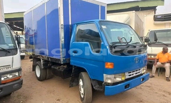 Acheter Occasion Voiture Toyota Dyna Bleu à Luanda, Province de Luanda Acheter Occasion Voiture Toyota Dyna Bleu à Luanda, Province de Luanda