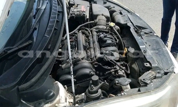 Buy Used Hyundai Elantra White Car in Luanda in Luanda Province Buy Used Hyundai Elantra White Car in Luanda in Luanda Province