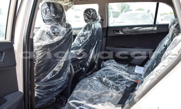 Comprar Importar Hyundai Creta Bege Carro em Import - Dubai em Bengo Province Comprar Importar Hyundai Creta Bege Carro em Import - Dubai em Bengo Province