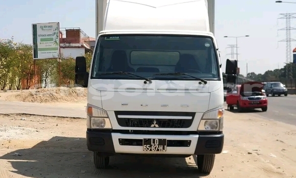 Comprar Usado Mitsubishi Colt Branco Carro em Luanda em Luanda Province Comprar Usado Mitsubishi Colt Branco Carro em Luanda em Luanda Province