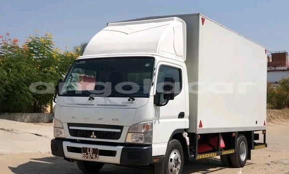 Acheter Occasion Voiture Mitsubishi Colt Blanc à Luanda, Province de Luanda Acheter Occasion Voiture Mitsubishi Colt Blanc à Luanda, Province de Luanda